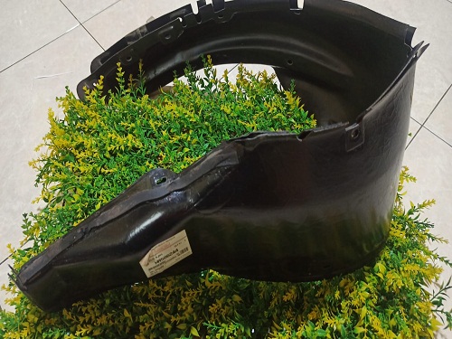 OVER FENDER FR RH MR586244